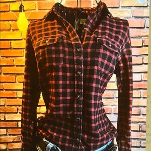 👚 Passport Women’s Plaid Flannel Shirt – Red & Black –  Sz Medium